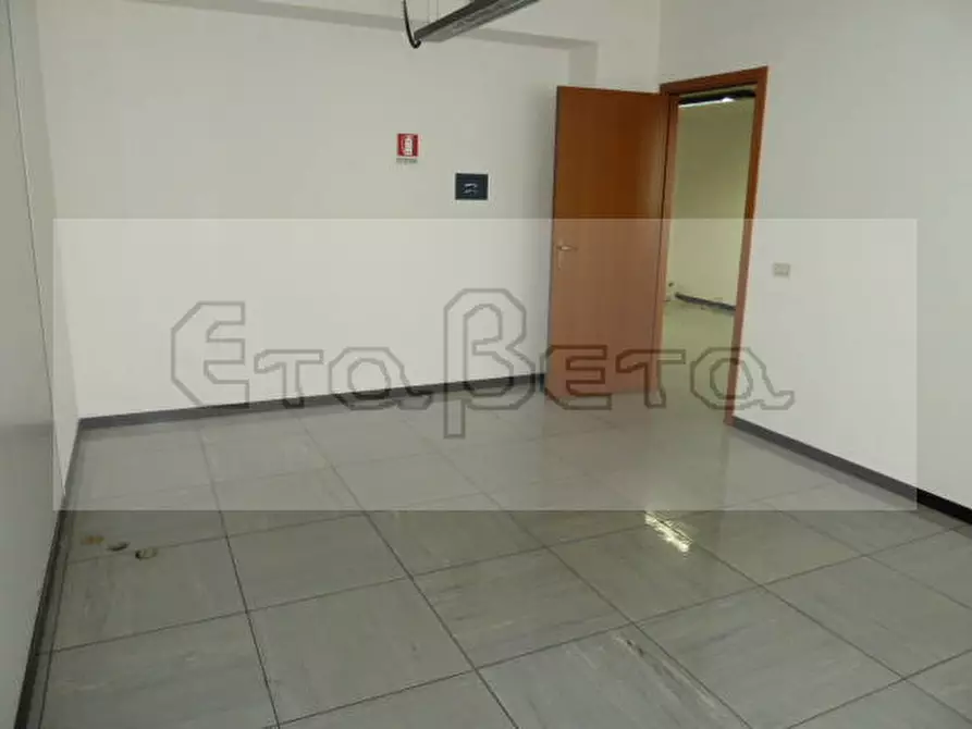 Immagine 4 di Ufficio in vendita  in Corso Stati Uniti a Padova