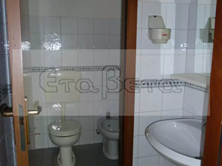 Immagine 6 di Ufficio in vendita  in Corso Stati Uniti a Padova