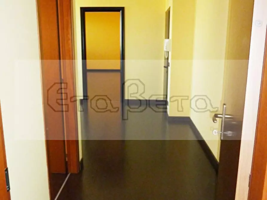 Immagine 12 di Ufficio in vendita  in Corso Stati Uniti a Padova