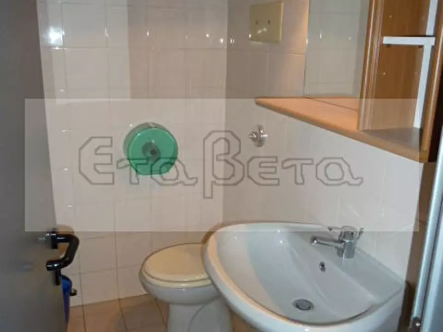 Immagine 19 di Ufficio in vendita  in Corso Stati Uniti a Padova