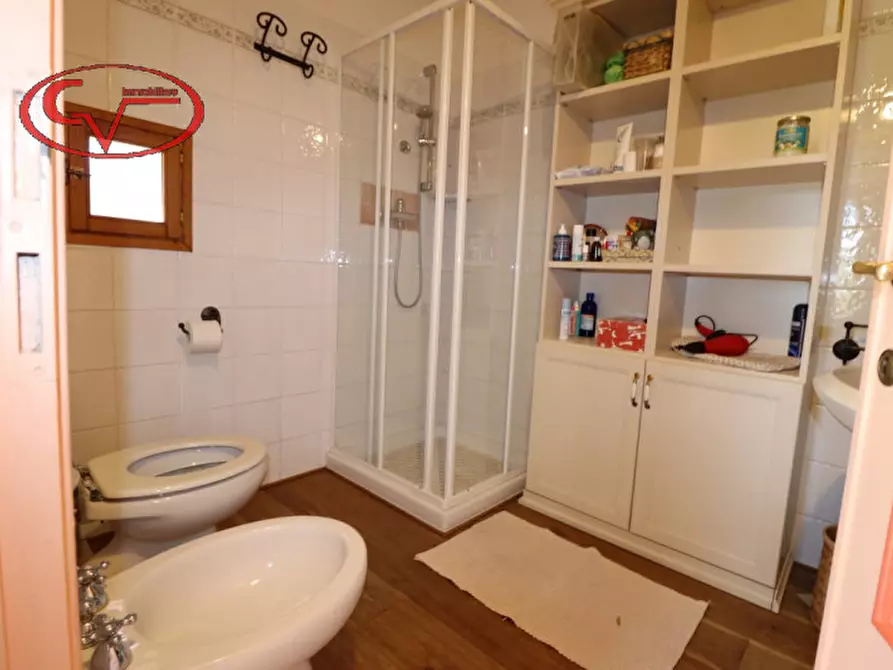 Immagine 20 di Villa in vendita  in vald'ambra a Bucine