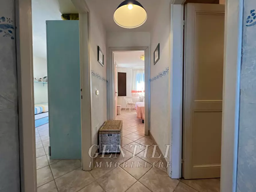 Immagine 5 di Appartamento in vendita  a Arzachena