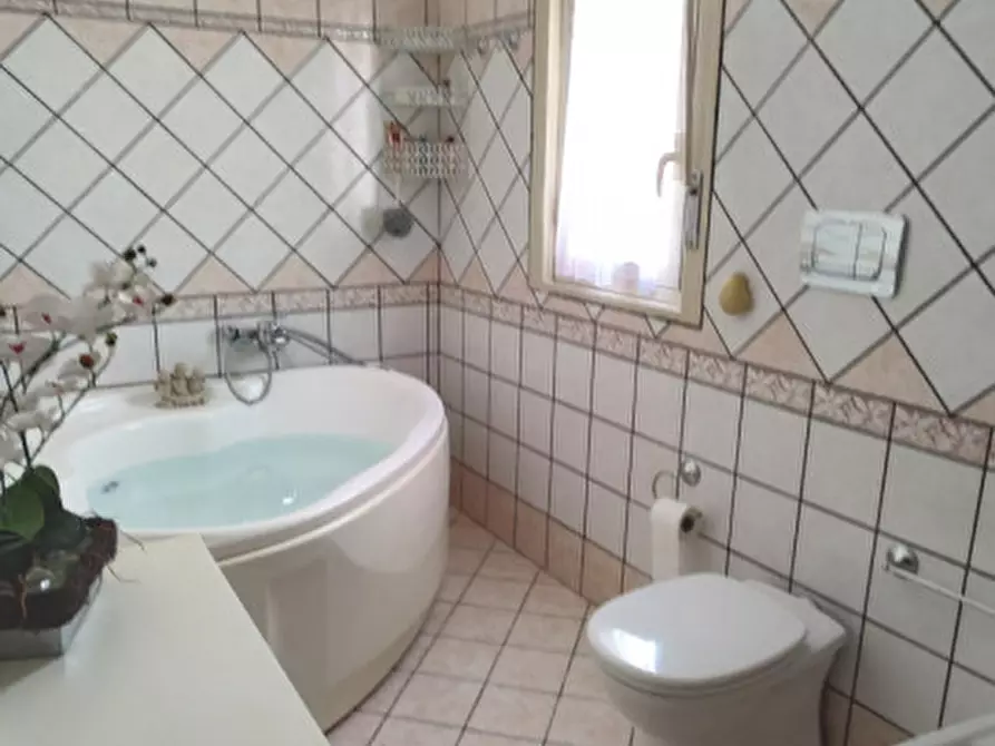 Immagine 9 di Casa bifamiliare in vendita  in via Palermo n.116 a Palagonia