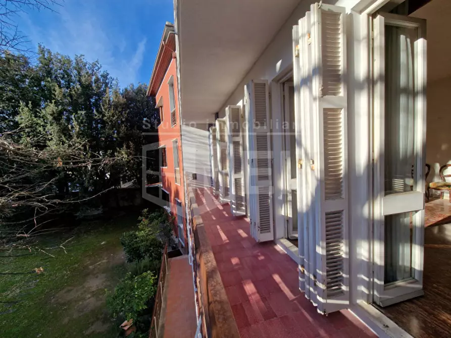 Immagine 11 di Appartamento in vendita  in via goito 36 a Livorno