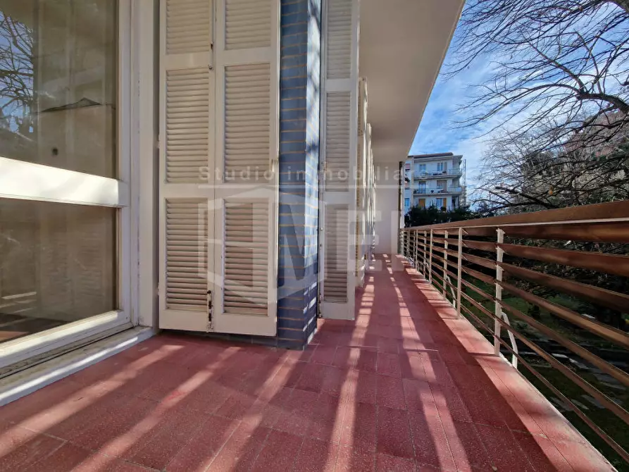 Immagine 12 di Appartamento in vendita  in via goito 36 a Livorno