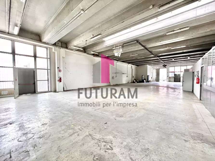 Immagine 7 di Capannone industriale in affitto  in STRADA DEI PIZZOLATI a Vicenza