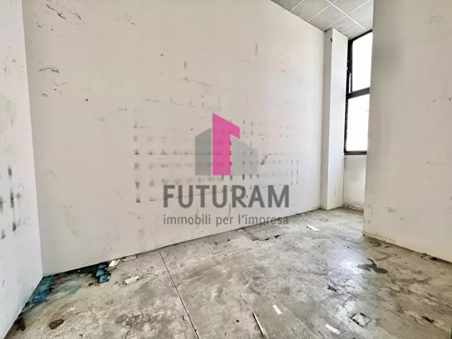 Immagine 17 di Capannone industriale in affitto  in STRADA DEI PIZZOLATI a Vicenza