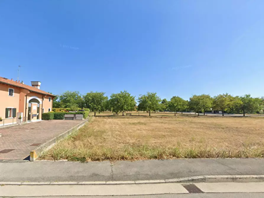 Immagine 3 di Terreno in vendita  in Via Marmolada a Maserada Sul Piave