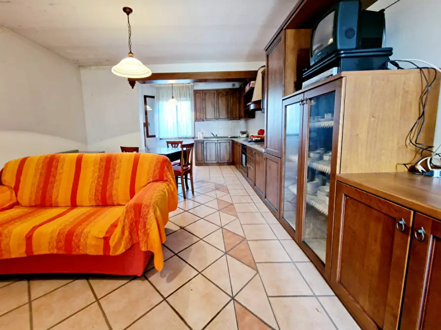 Immagine 11 di Casa indipendente in vendita  in VIA UMBERTO 1 a Borgo Veneto