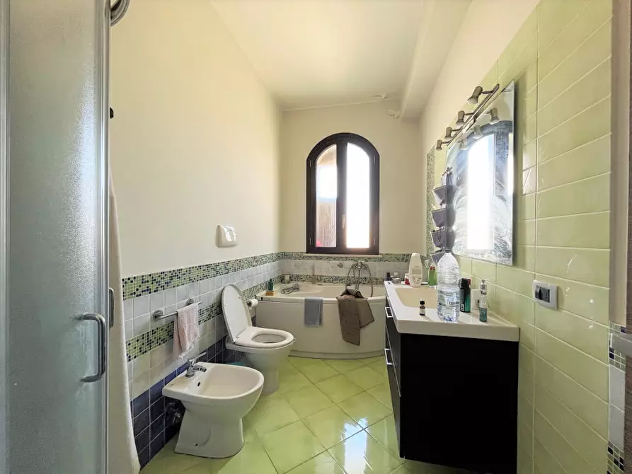 Immagine 22 di Villa in vendita  in Viale corrado santuccio a Avola