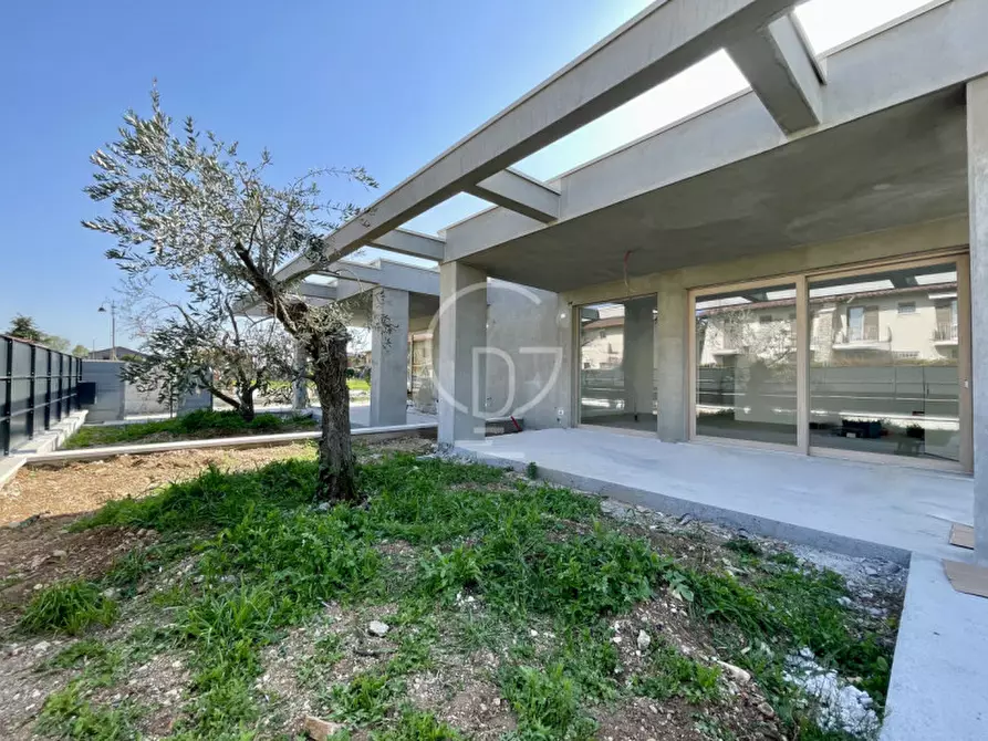 Immagine 16 di Casa bifamiliare in vendita  in Via Alessandro Manzoni a Puegnago Sul Garda