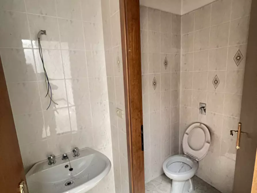 Immagine 10 di Appartamento in vendita  a Suzzara