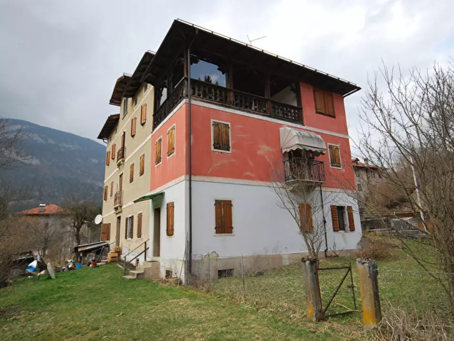 Immagine 1 di Appartamento in vendita  in Piniè a Vigo Di Cadore