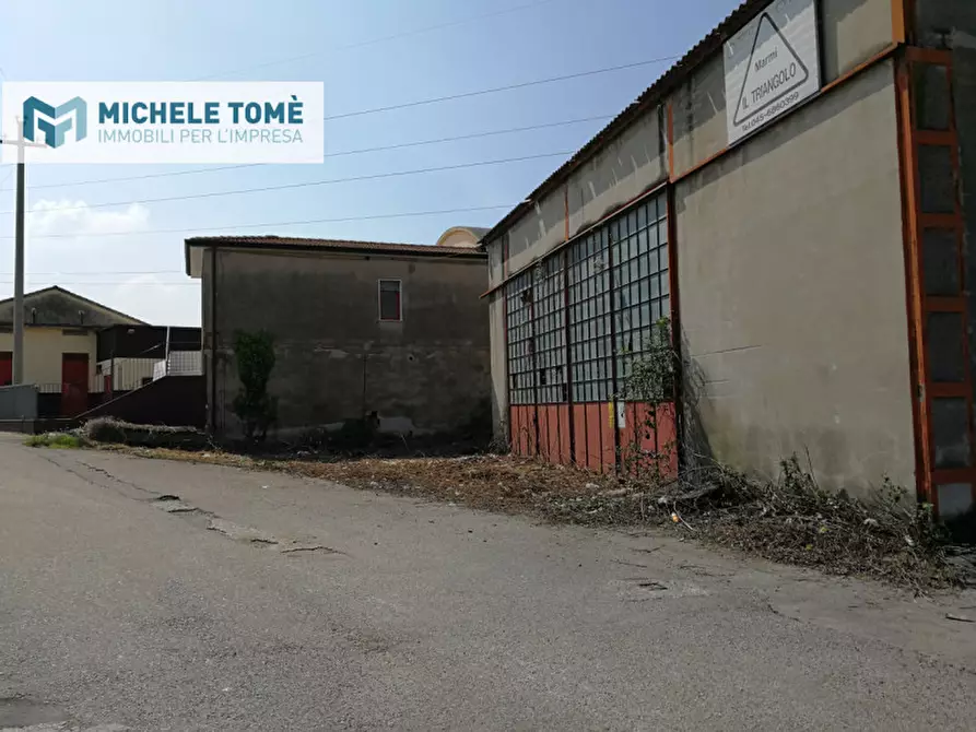 Immagine 3 di Capannone industriale in vendita  in via del marmo a Dolcè