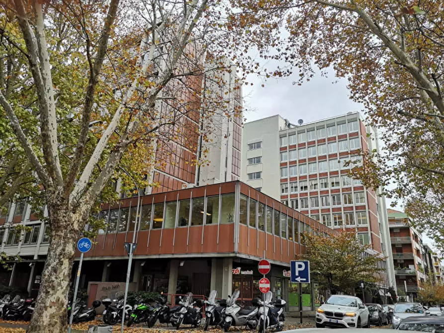 Immagine 2 di Ufficio in affitto  in Via Cristoforo Colombo 149 a Roma