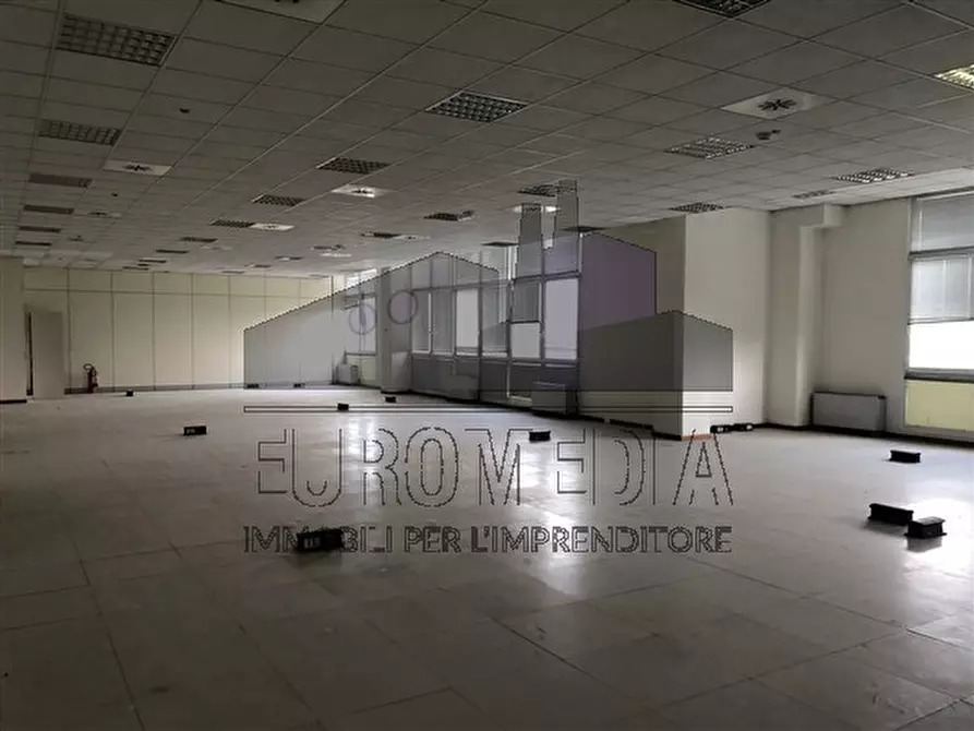 Immagine 15 di Ufficio in vendita  a Vicenza