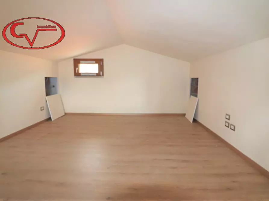 Immagine 25 di Villa in vendita  in setteponti a Loro Ciuffenna