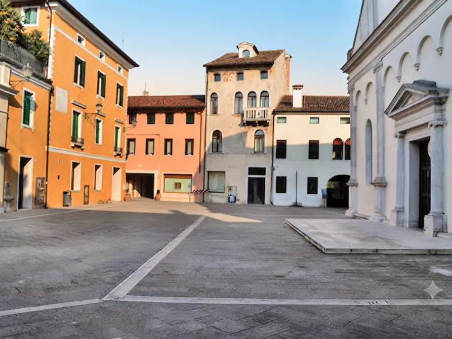 Immagine 2 di Casa trifamiliare in vendita  in viale madonna a Motta Di Livenza