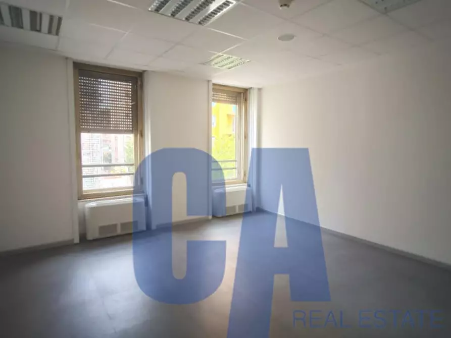 Immagine 19 di Ufficio in affitto  in PIAZZA MONTE TITANO a Milano