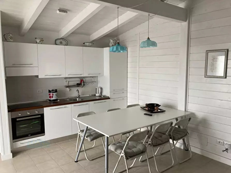 Immagine 15 di Palazzo in vendita  in Via per Francavilla a Ceglie Messapico