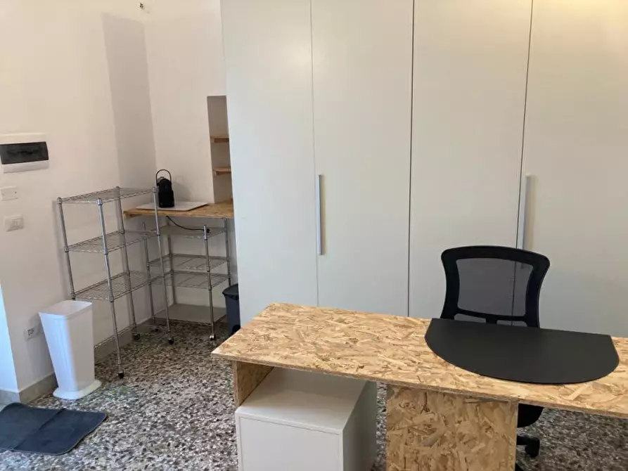 Immagine 18 di Palazzo in vendita  in Via per Francavilla a Ceglie Messapico