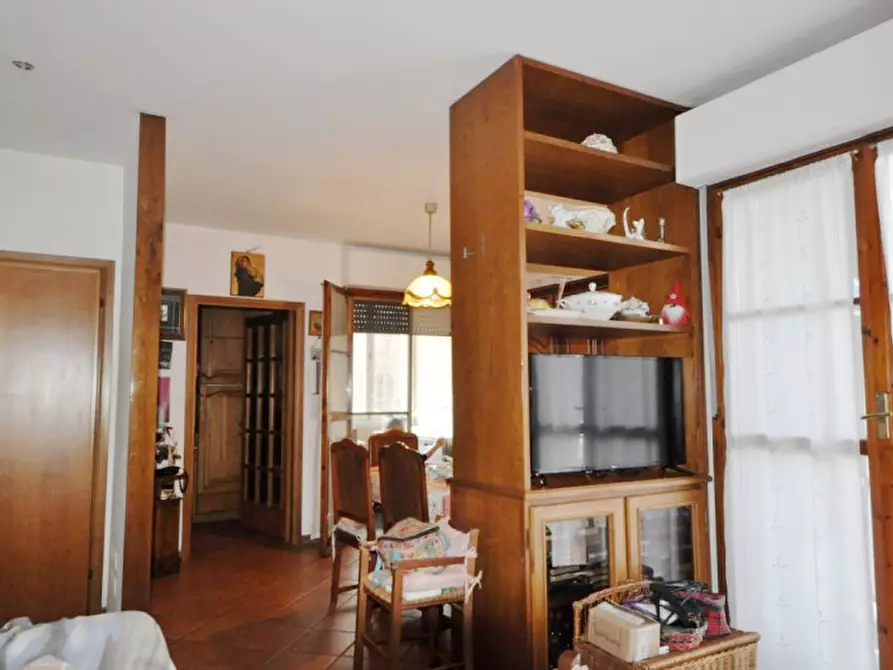 Immagine 3 di Casa indipendente in vendita  in viale Matteotti a Montevarchi