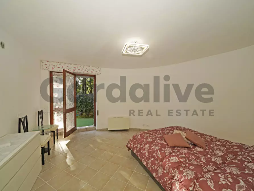 Immagine 10 di Appartamento in vendita  in Via al Vittoriale 23 a Gardone Riviera