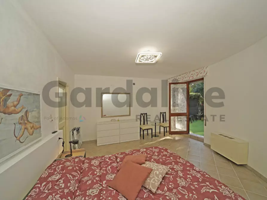 Immagine 14 di Appartamento in vendita  in Via al Vittoriale 23 a Gardone Riviera