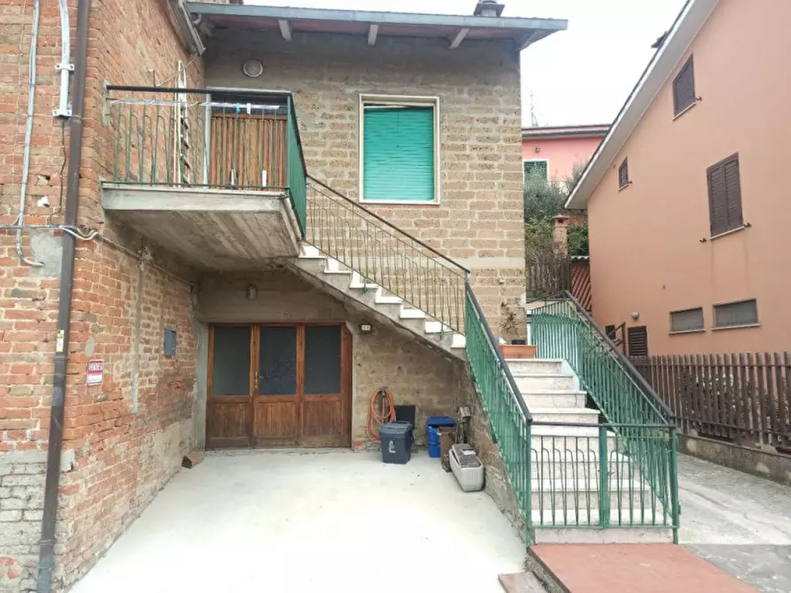 Immagine 3 di Appartamento in vendita  a Castiglione Del Lago