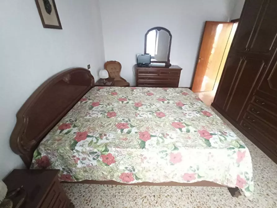 Immagine 8 di Appartamento in vendita  a Castiglione Del Lago