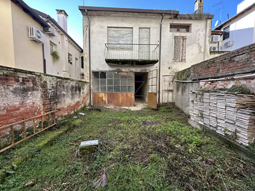 Immagine 6 di Palazzo in vendita  in Vicolo dell'Abaco a Castelfranco Veneto