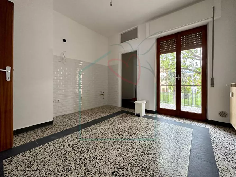 Immagine 7 di Appartamento in vendita  in Via Circonvallazione a Sarzana