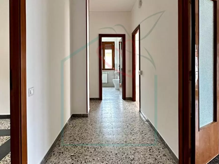 Immagine 8 di Appartamento in vendita  in Via Circonvallazione a Sarzana