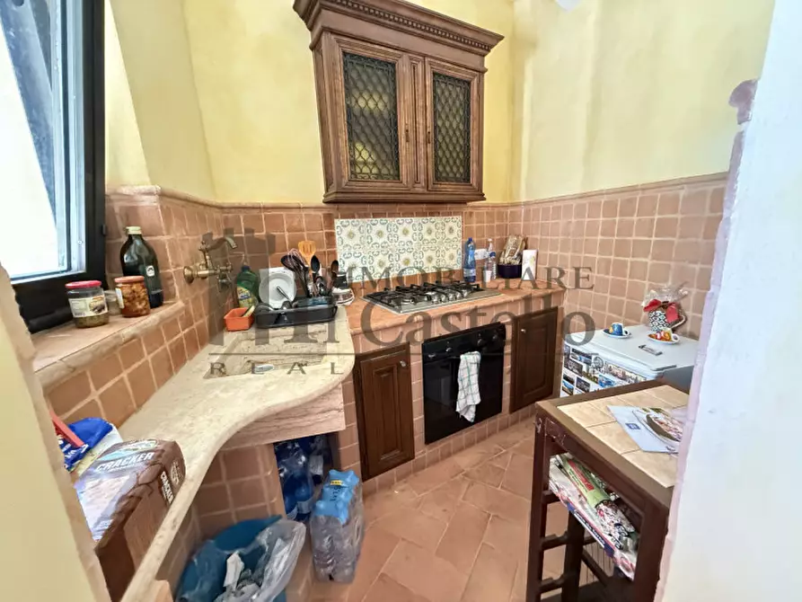 Immagine 5 di Appartamento in vendita  a Castiglione Del Lago