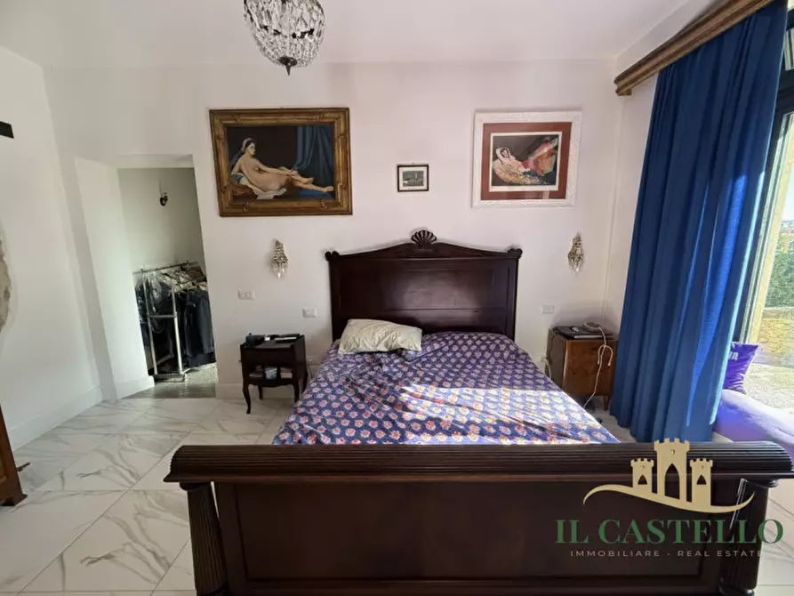 Immagine 6 di Appartamento in vendita  a Castiglione Del Lago