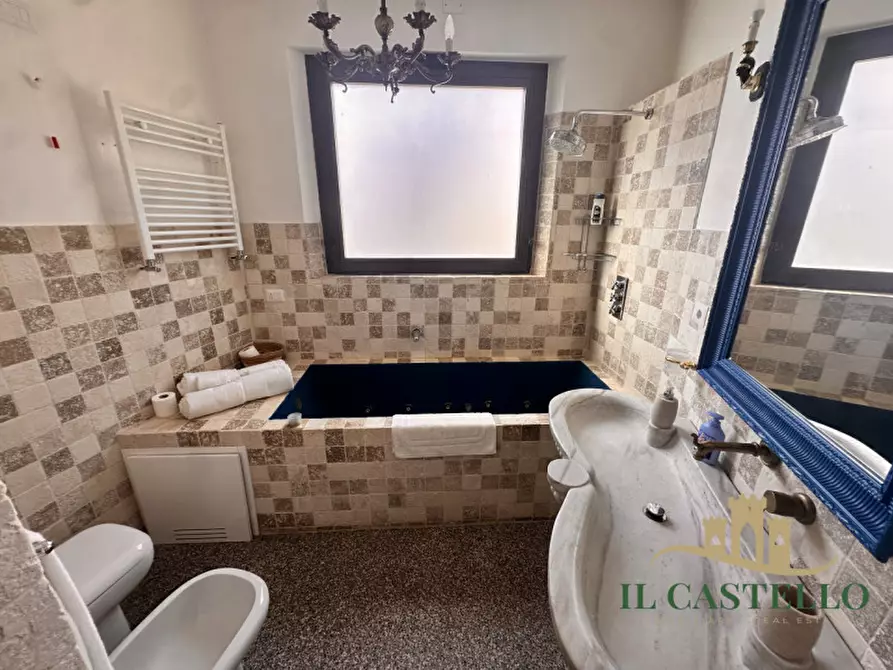 Immagine 9 di Appartamento in vendita  a Castiglione Del Lago