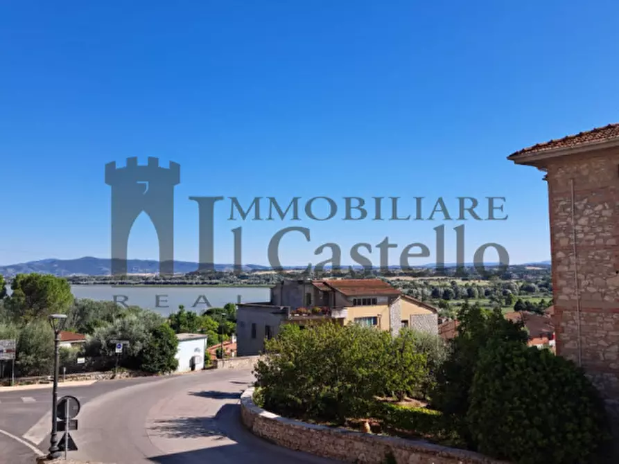 Immagine 16 di Appartamento in vendita  a Castiglione Del Lago