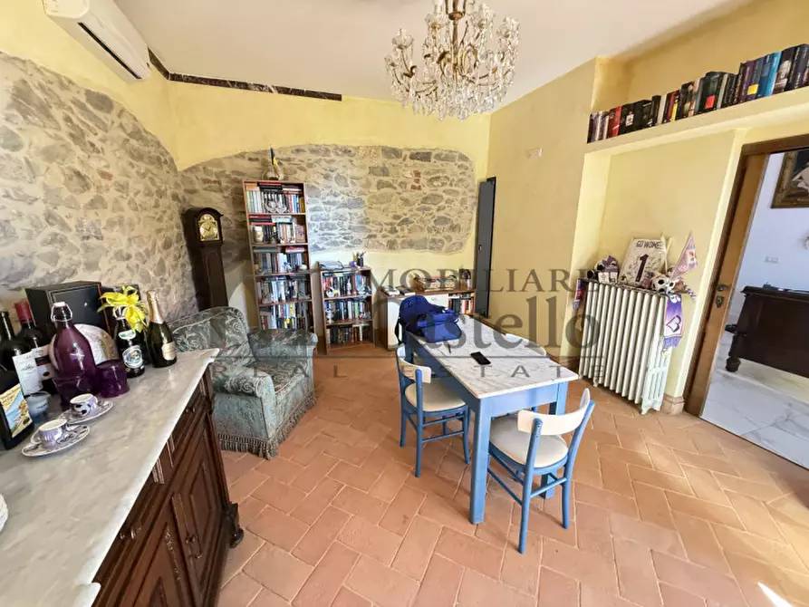 Immagine 20 di Appartamento in vendita  a Castiglione Del Lago