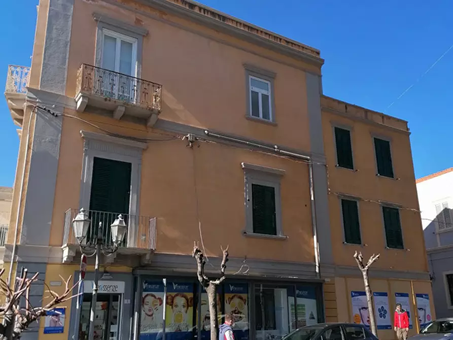Immagine 2 di Palazzo in vendita  in via f. baele a Milazzo