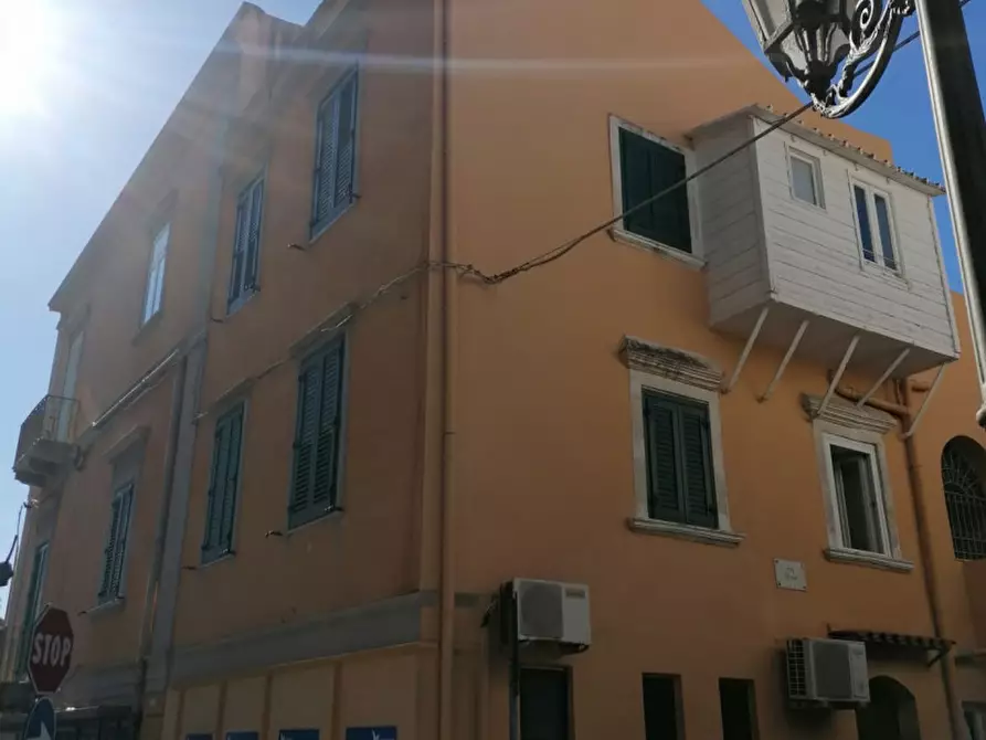 Immagine 4 di Palazzo in vendita  in via f. baele a Milazzo
