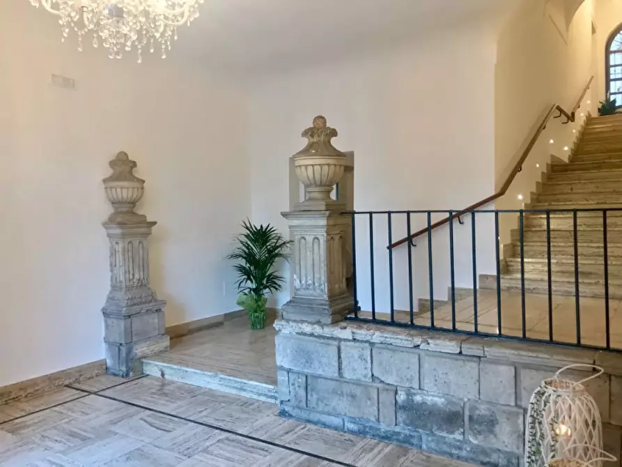 Immagine 7 di Palazzo in vendita  in via f. baele a Milazzo