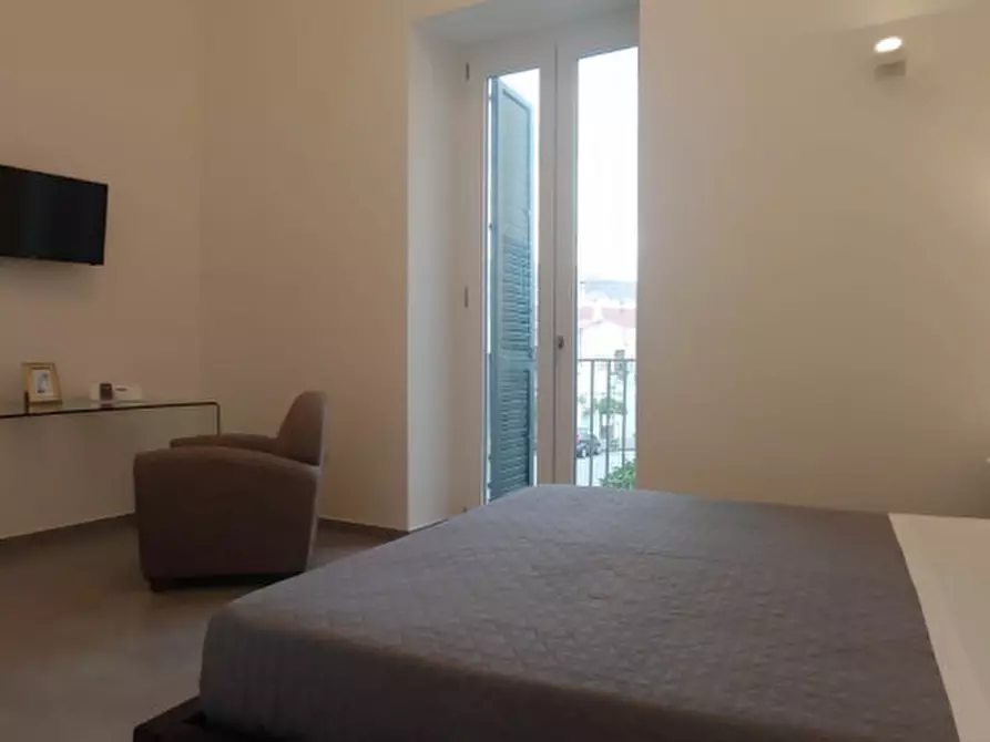 Immagine 16 di Palazzo in vendita  in via f. baele a Milazzo