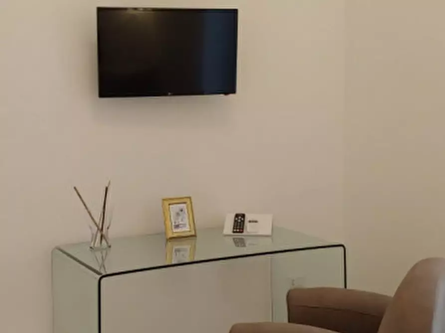 Immagine 17 di Palazzo in vendita  in via f. baele a Milazzo