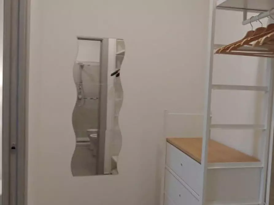 Immagine 19 di Palazzo in vendita  in via f. baele a Milazzo