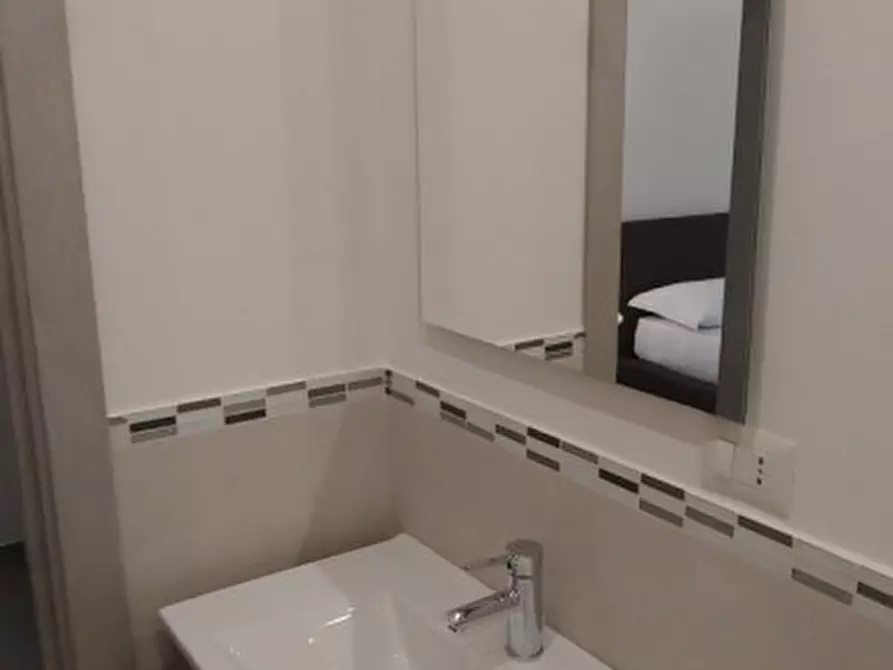 Immagine 22 di Palazzo in vendita  in via f. baele a Milazzo