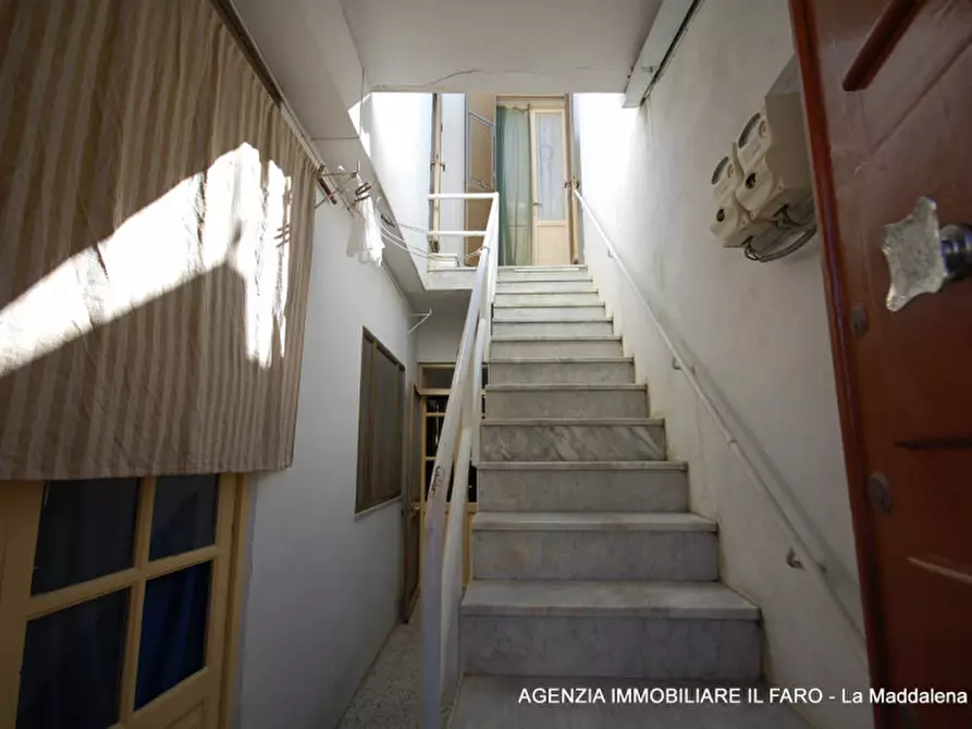 Immagine 2 di Casa indipendente in vendita  in Via Cala Chiesa a La Maddalena