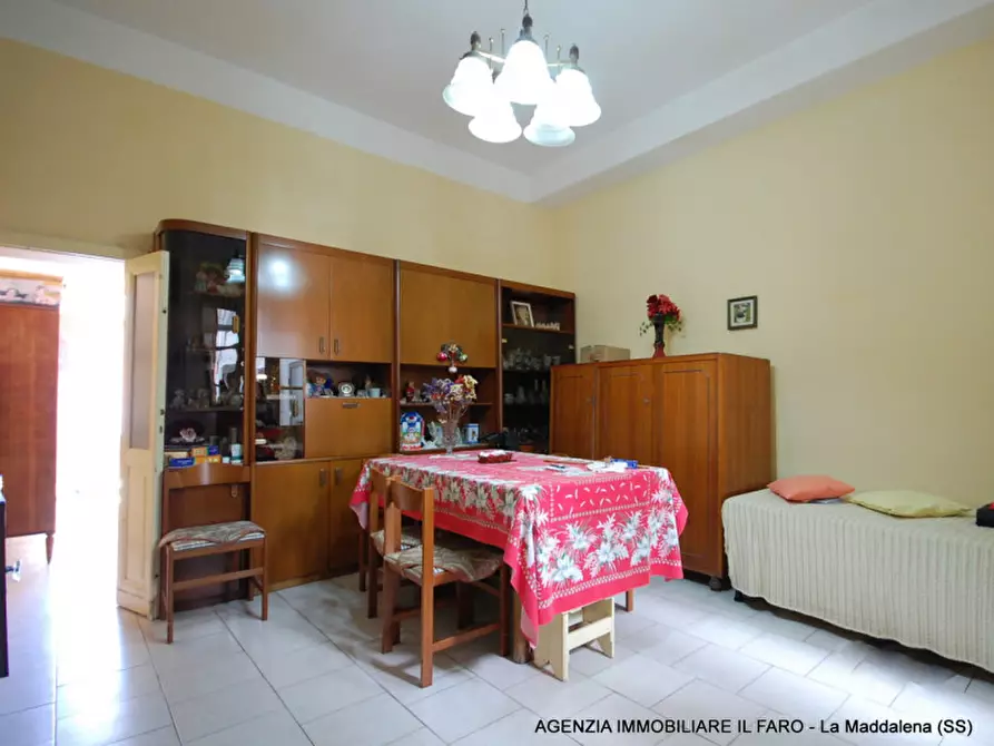 Immagine 3 di Casa indipendente in vendita  in Via Cala Chiesa a La Maddalena