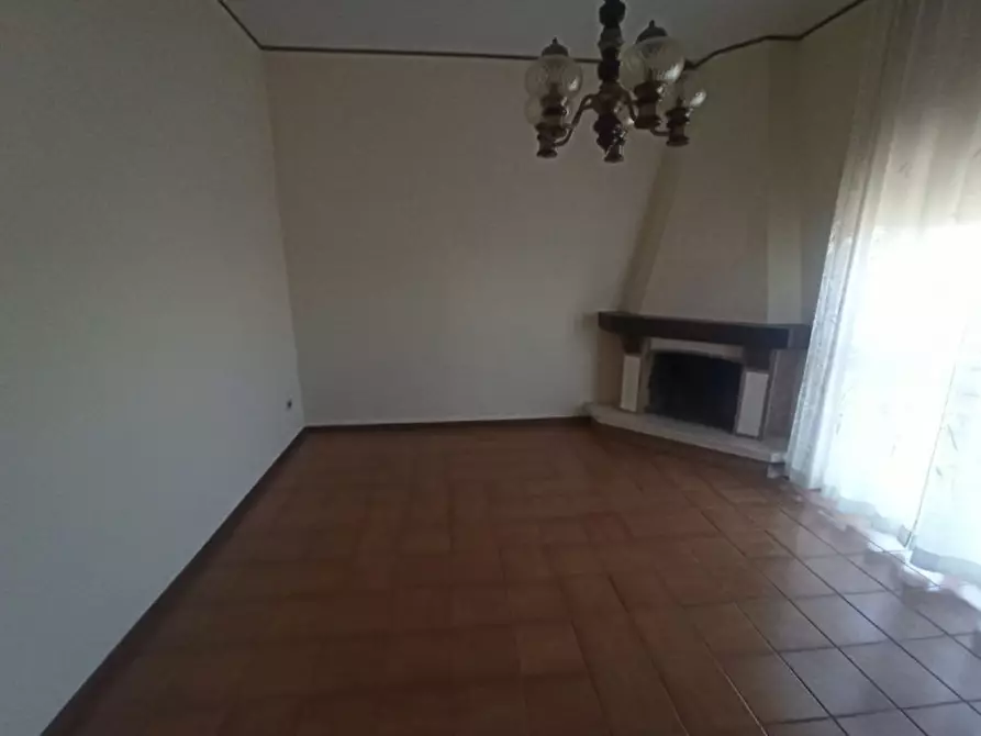 Immagine 6 di Appartamento in vendita  in Via Giuseppe Garibaldi a Castiglione Del Lago