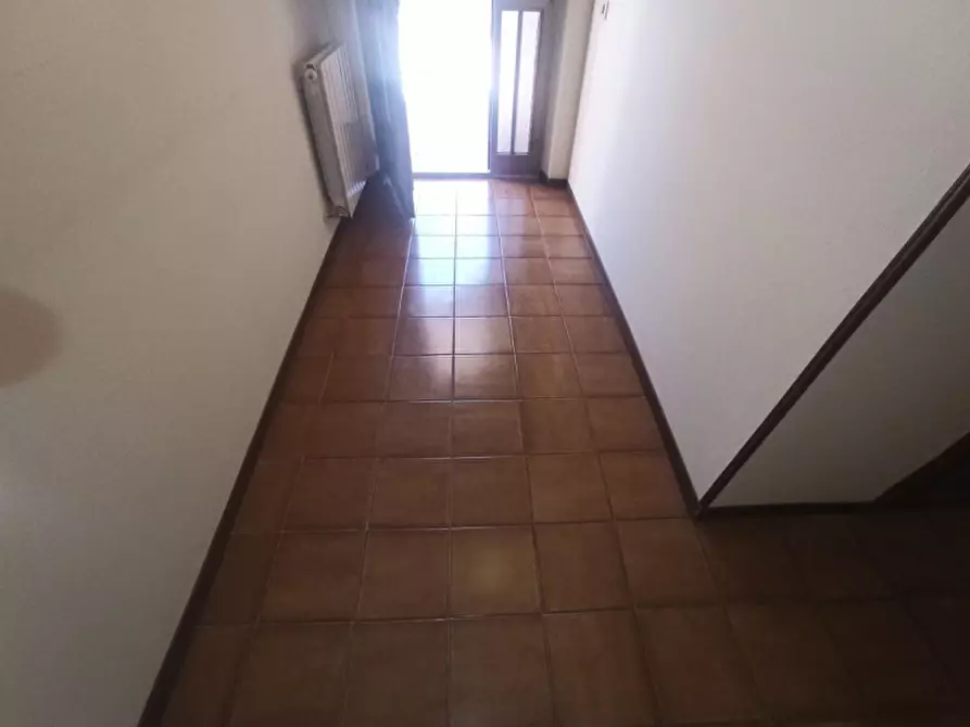 Immagine 18 di Appartamento in vendita  in Via Giuseppe Garibaldi a Castiglione Del Lago