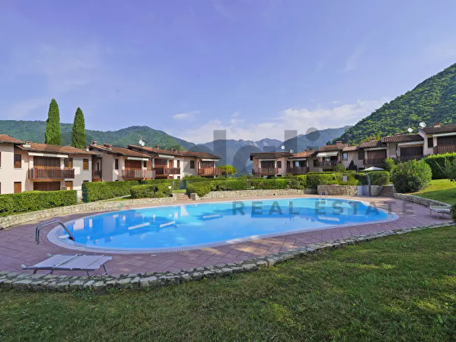 Immagine 15 di Appartamento in vendita  in Via Panoramica 90 a Gardone Riviera